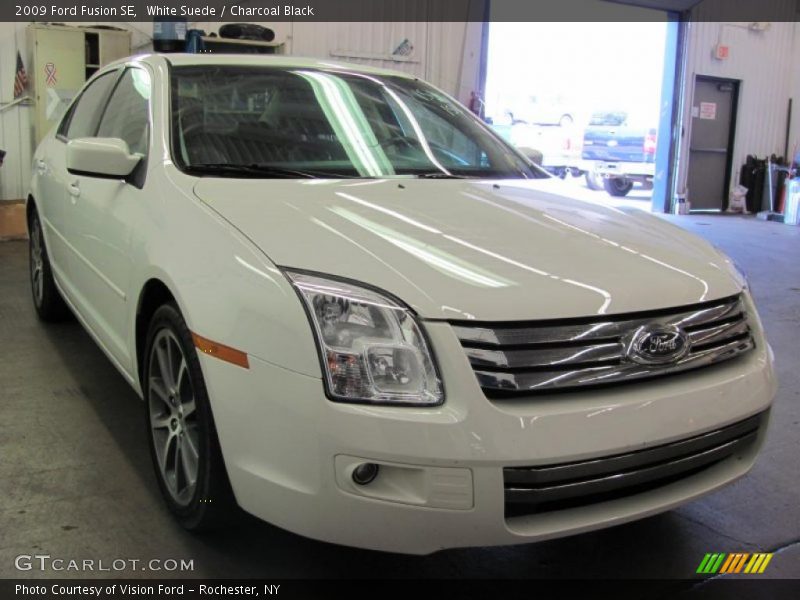 White Suede / Charcoal Black 2009 Ford Fusion SE