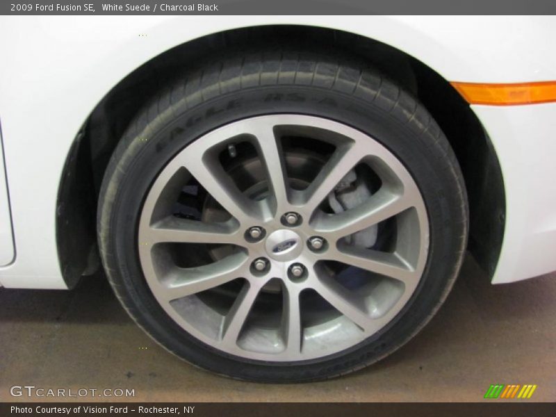 White Suede / Charcoal Black 2009 Ford Fusion SE