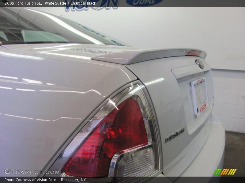 White Suede / Charcoal Black 2009 Ford Fusion SE