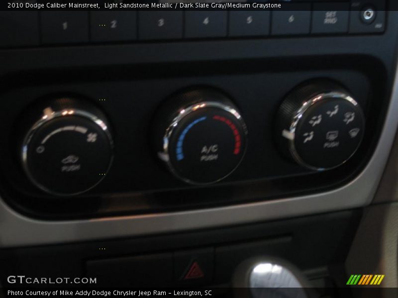 Light Sandstone Metallic / Dark Slate Gray/Medium Graystone 2010 Dodge Caliber Mainstreet