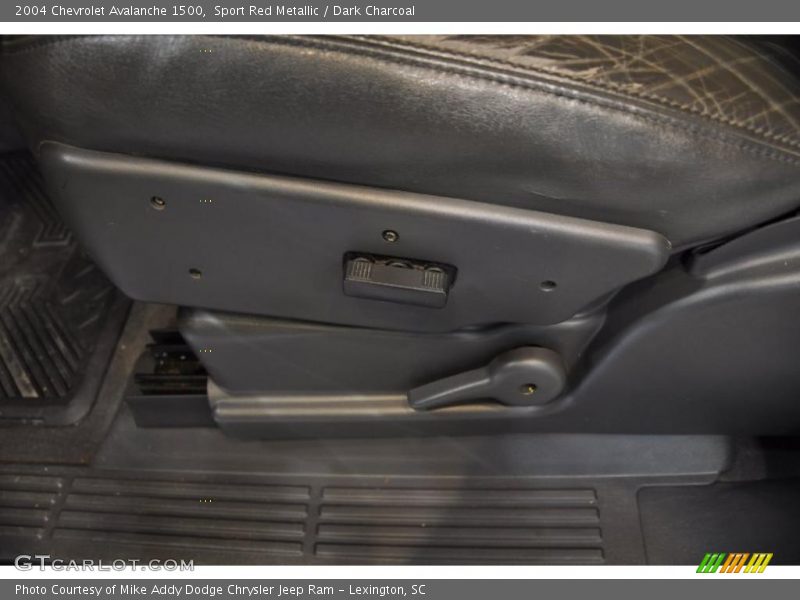 Sport Red Metallic / Dark Charcoal 2004 Chevrolet Avalanche 1500