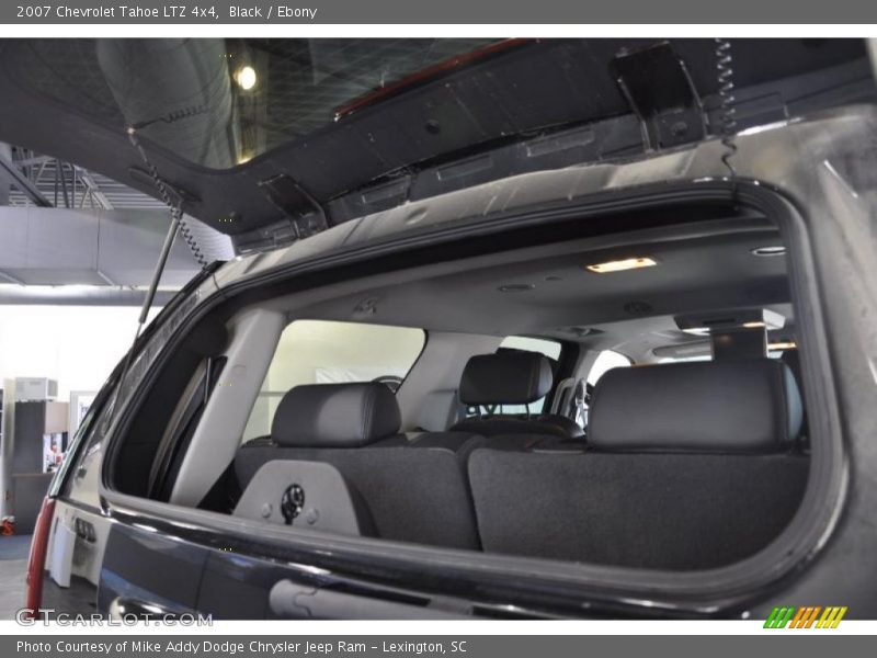 Black / Ebony 2007 Chevrolet Tahoe LTZ 4x4