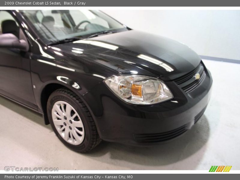 Black / Gray 2009 Chevrolet Cobalt LS Sedan