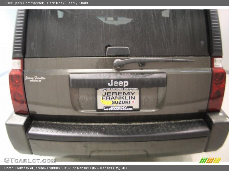 Dark Khaki Pearl / Khaki 2006 Jeep Commander