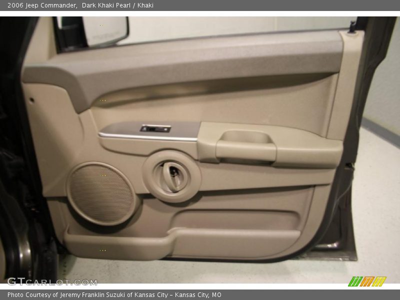 Dark Khaki Pearl / Khaki 2006 Jeep Commander