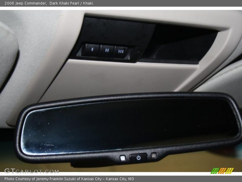 Dark Khaki Pearl / Khaki 2006 Jeep Commander
