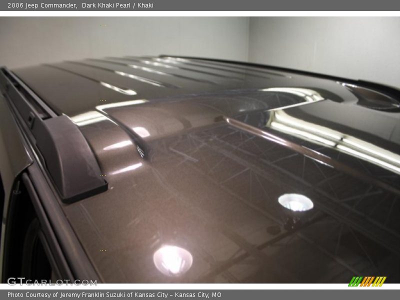 Dark Khaki Pearl / Khaki 2006 Jeep Commander