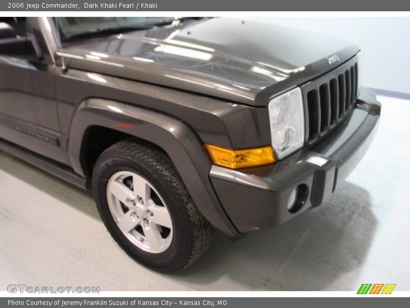 Dark Khaki Pearl / Khaki 2006 Jeep Commander