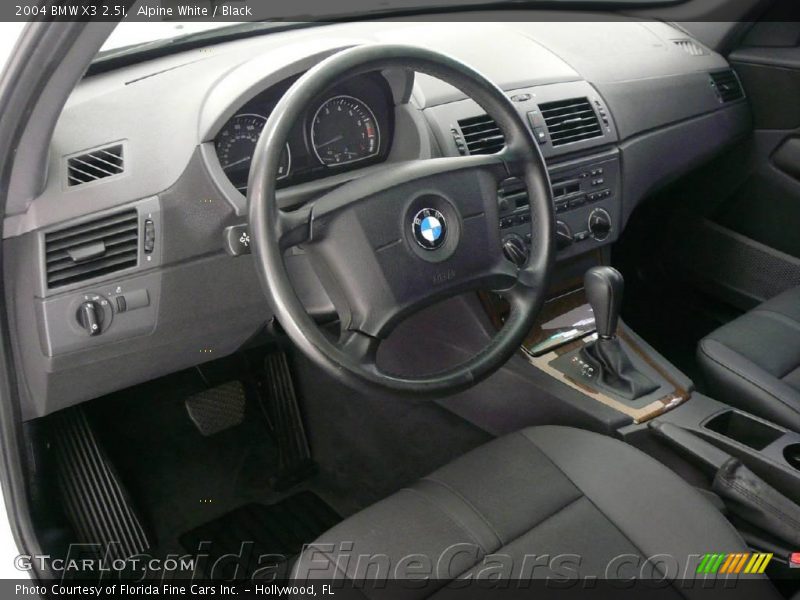 Alpine White / Black 2004 BMW X3 2.5i