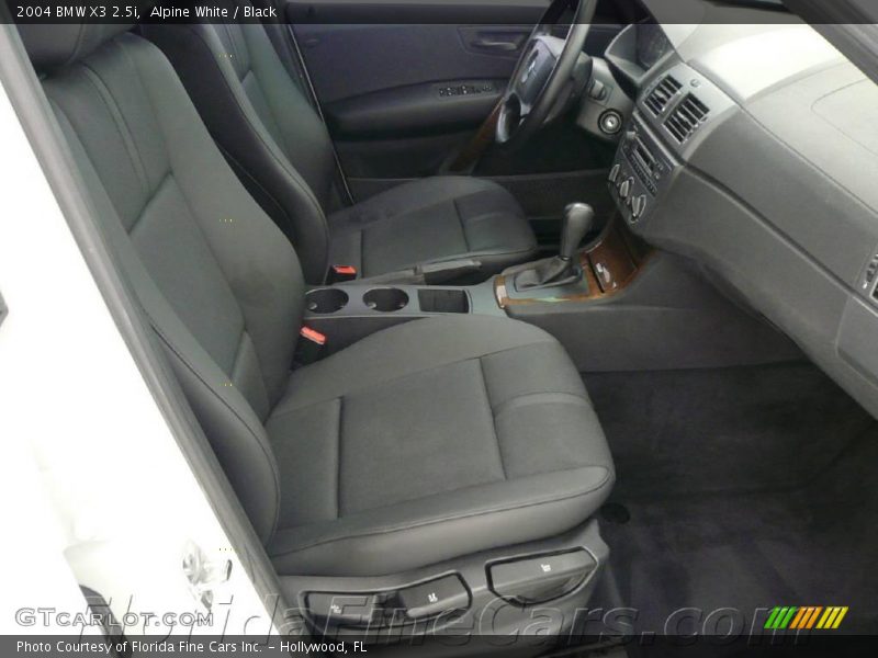 Alpine White / Black 2004 BMW X3 2.5i