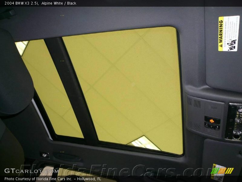 Alpine White / Black 2004 BMW X3 2.5i