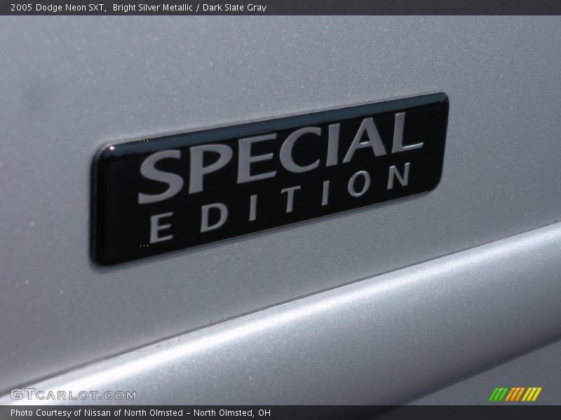 Bright Silver Metallic / Dark Slate Gray 2005 Dodge Neon SXT