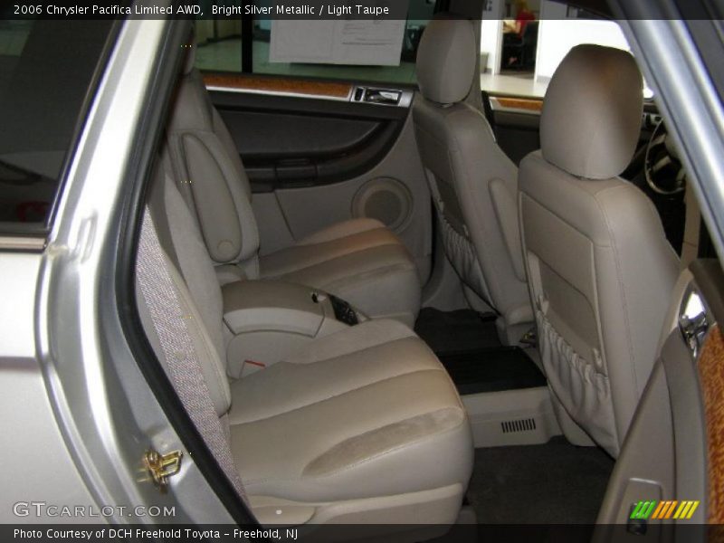 Bright Silver Metallic / Light Taupe 2006 Chrysler Pacifica Limited AWD