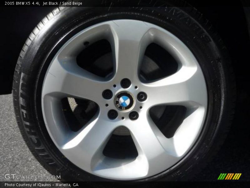 Jet Black / Sand Beige 2005 BMW X5 4.4i