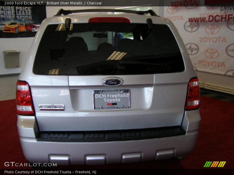 Brilliant Silver Metallic / Charcoal 2009 Ford Escape XLT
