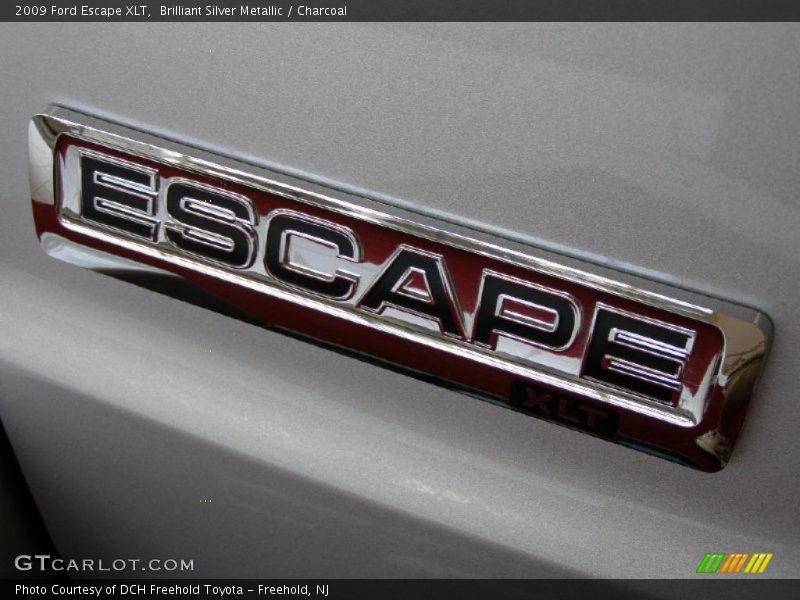 Brilliant Silver Metallic / Charcoal 2009 Ford Escape XLT