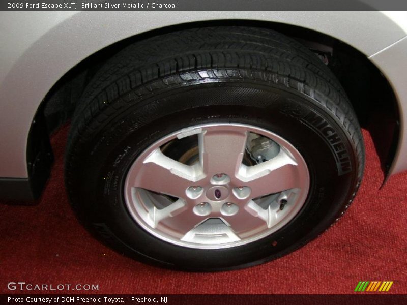 Brilliant Silver Metallic / Charcoal 2009 Ford Escape XLT