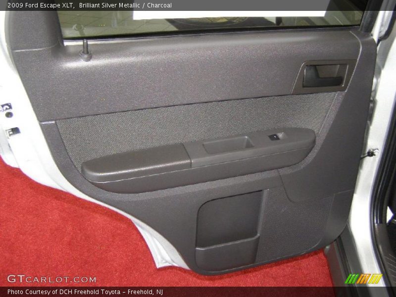 Brilliant Silver Metallic / Charcoal 2009 Ford Escape XLT