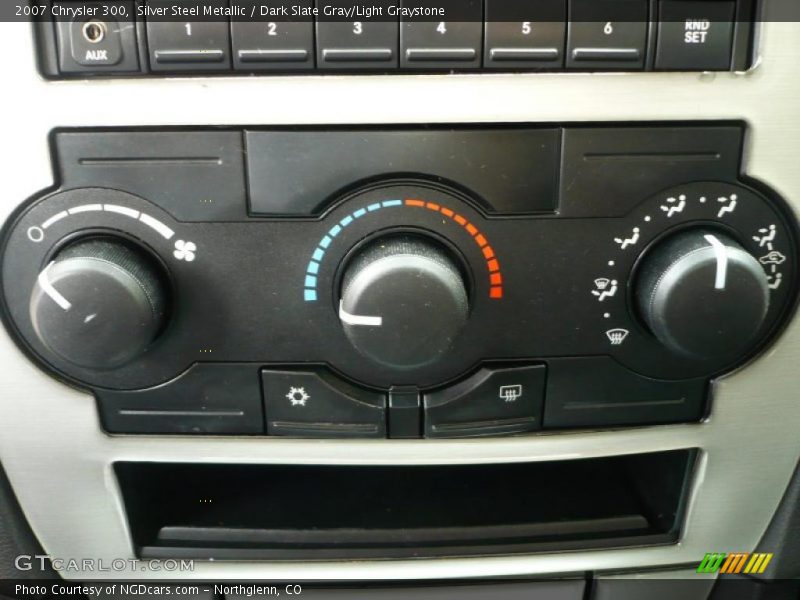 Silver Steel Metallic / Dark Slate Gray/Light Graystone 2007 Chrysler 300