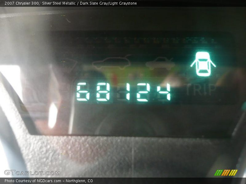 Silver Steel Metallic / Dark Slate Gray/Light Graystone 2007 Chrysler 300