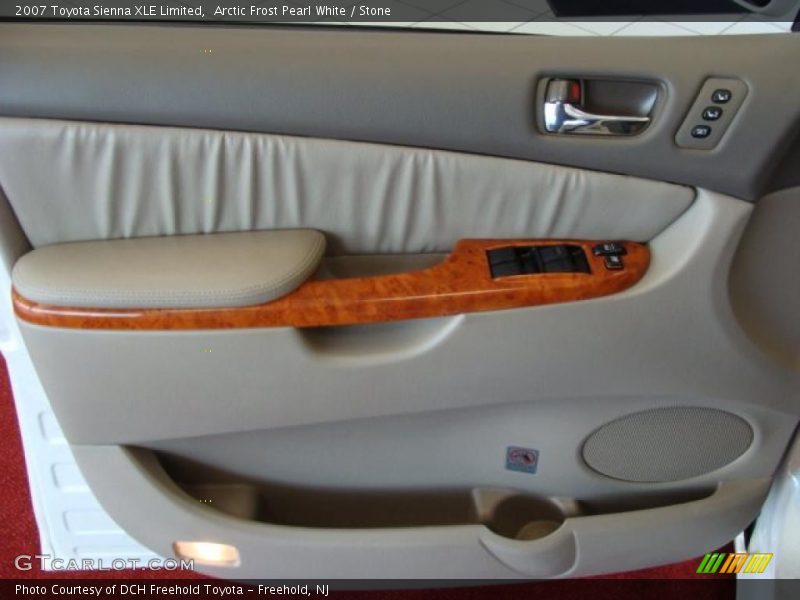 Arctic Frost Pearl White / Stone 2007 Toyota Sienna XLE Limited