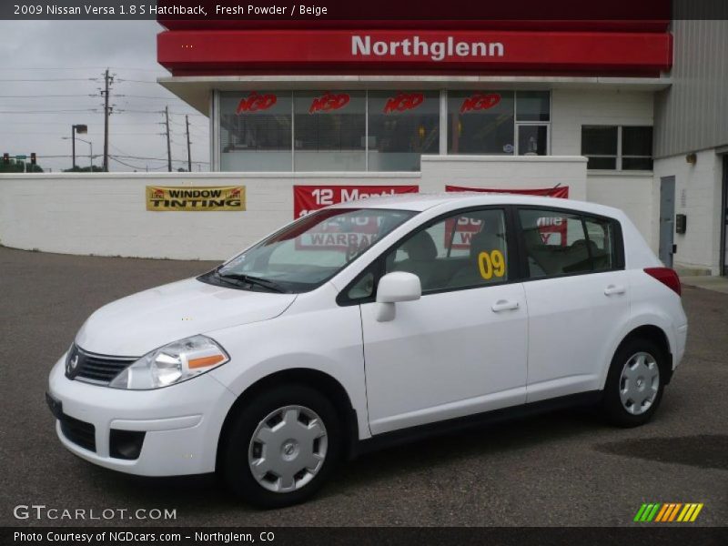 Fresh Powder / Beige 2009 Nissan Versa 1.8 S Hatchback