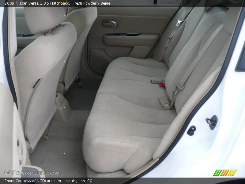 Fresh Powder / Beige 2009 Nissan Versa 1.8 S Hatchback