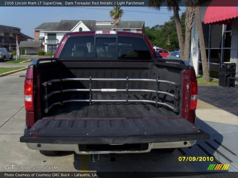 Dark Toreador Red Metallic / Light Parchment 2006 Lincoln Mark LT SuperCrew
