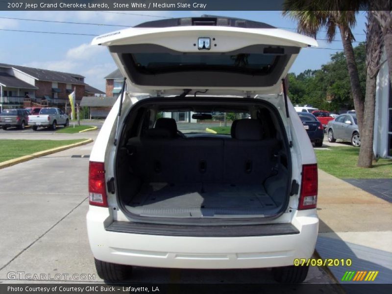 Stone White / Medium Slate Gray 2007 Jeep Grand Cherokee Laredo