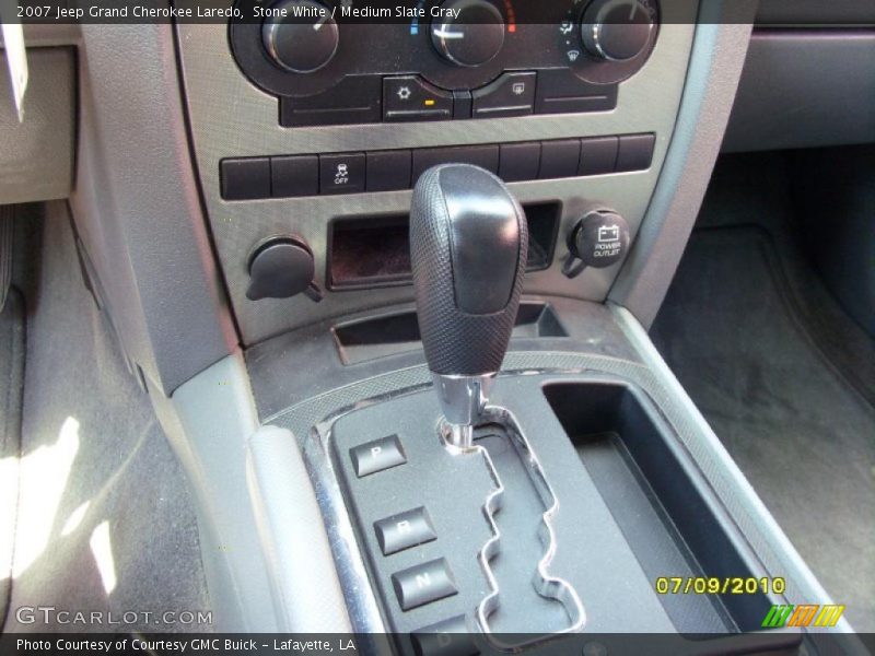 Stone White / Medium Slate Gray 2007 Jeep Grand Cherokee Laredo