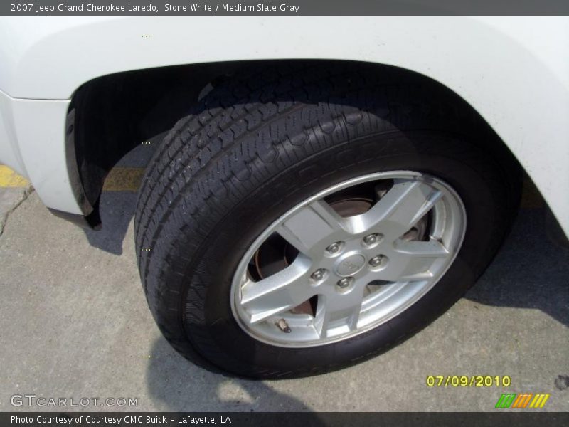 Stone White / Medium Slate Gray 2007 Jeep Grand Cherokee Laredo