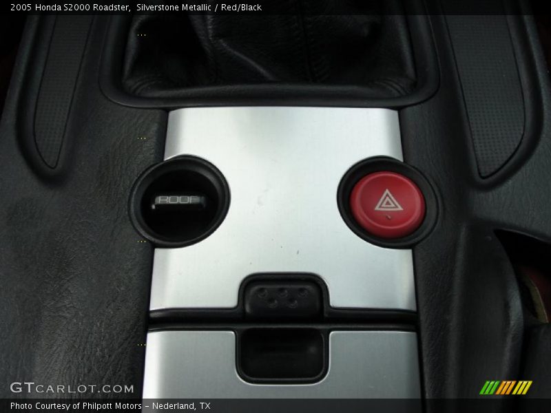 Silverstone Metallic / Red/Black 2005 Honda S2000 Roadster