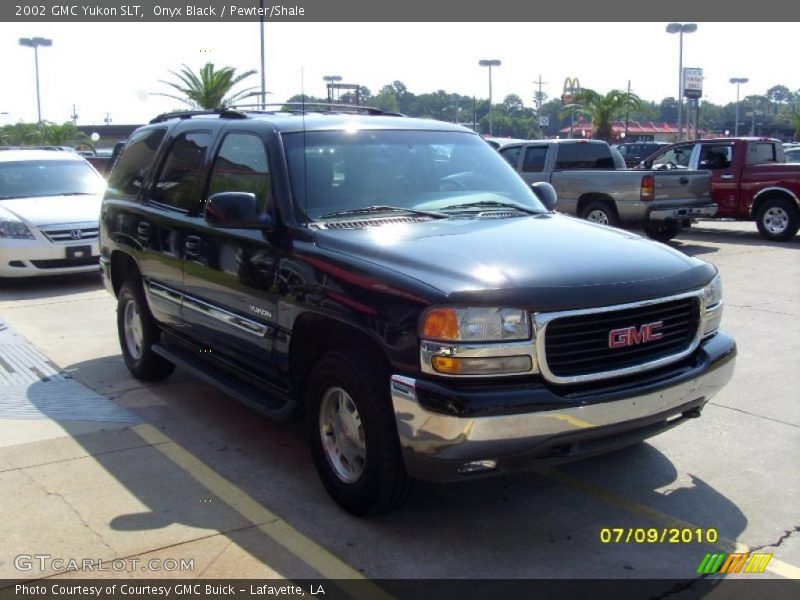 Onyx Black / Pewter/Shale 2002 GMC Yukon SLT