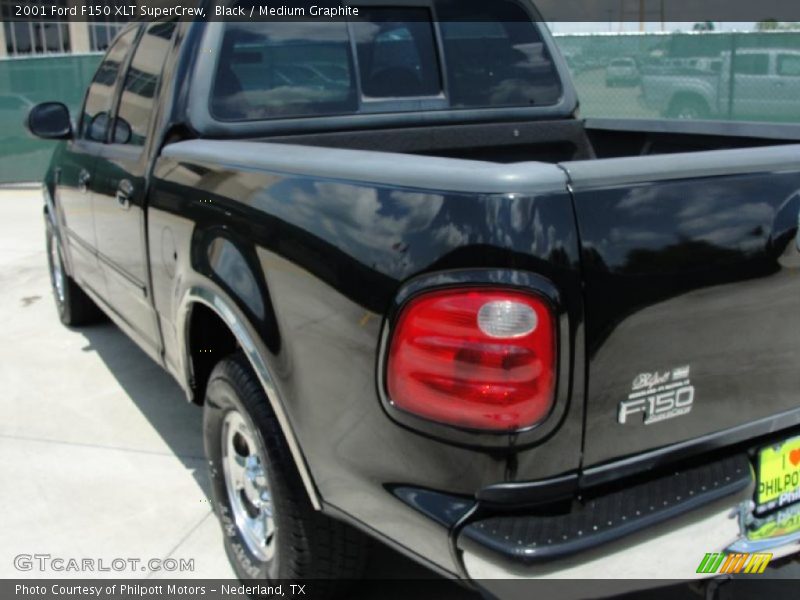 Black / Medium Graphite 2001 Ford F150 XLT SuperCrew
