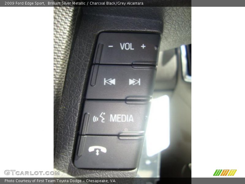 Brilliant Silver Metallic / Charcoal Black/Grey Alcantara 2009 Ford Edge Sport