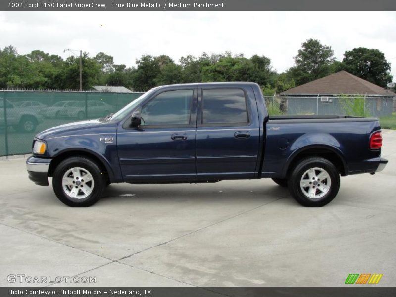 True Blue Metallic / Medium Parchment 2002 Ford F150 Lariat SuperCrew