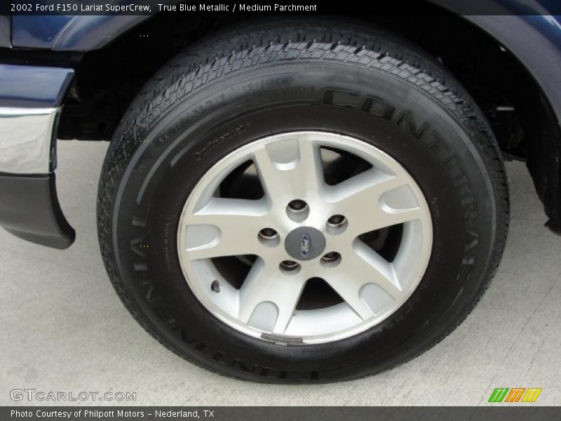 True Blue Metallic / Medium Parchment 2002 Ford F150 Lariat SuperCrew