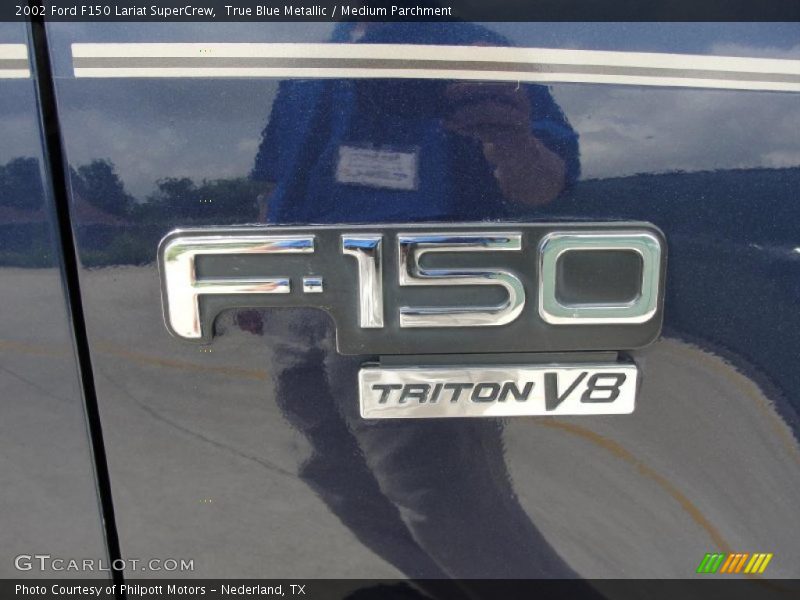 True Blue Metallic / Medium Parchment 2002 Ford F150 Lariat SuperCrew