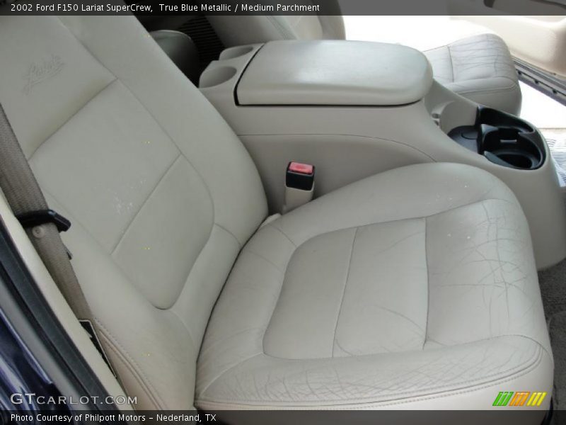 True Blue Metallic / Medium Parchment 2002 Ford F150 Lariat SuperCrew