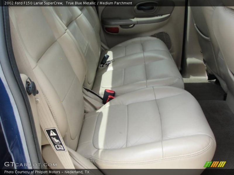 True Blue Metallic / Medium Parchment 2002 Ford F150 Lariat SuperCrew