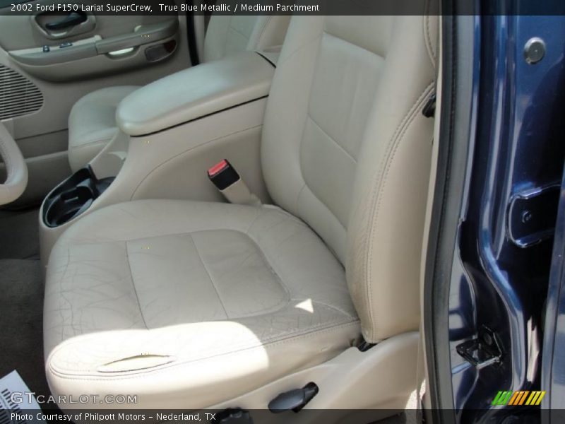 True Blue Metallic / Medium Parchment 2002 Ford F150 Lariat SuperCrew