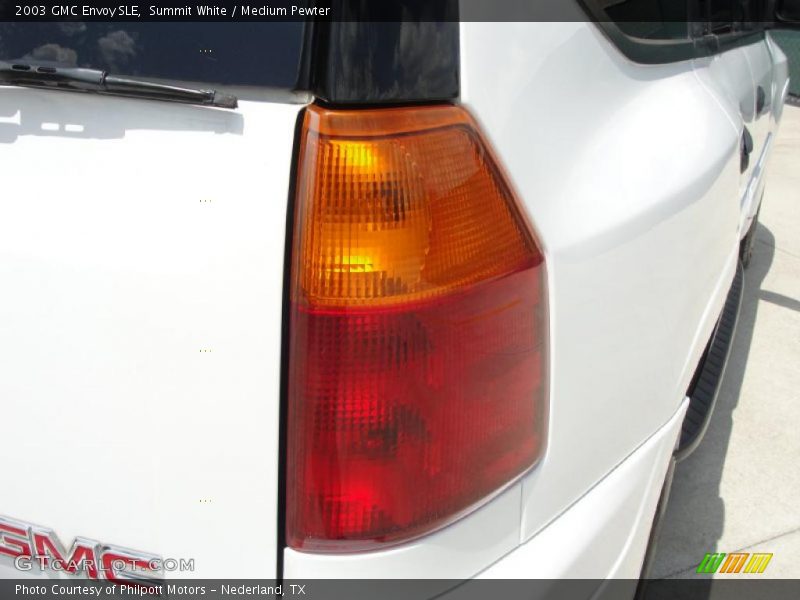 Summit White / Medium Pewter 2003 GMC Envoy SLE