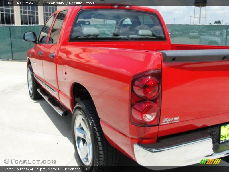 Summit White / Medium Pewter 2003 GMC Envoy SLE