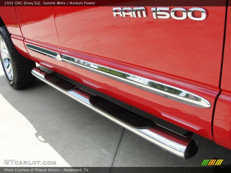 Summit White / Medium Pewter 2003 GMC Envoy SLE