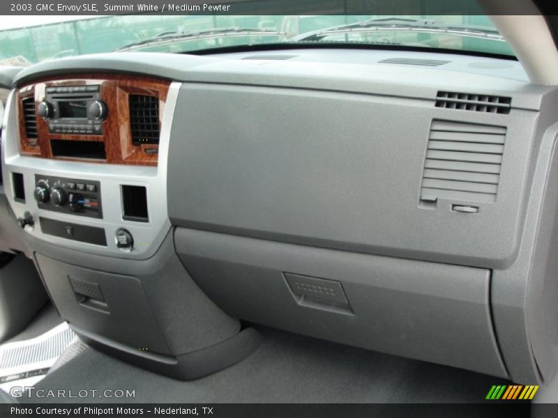 Summit White / Medium Pewter 2003 GMC Envoy SLE