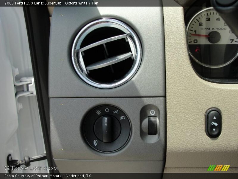 Oxford White / Tan 2005 Ford F150 Lariat SuperCab