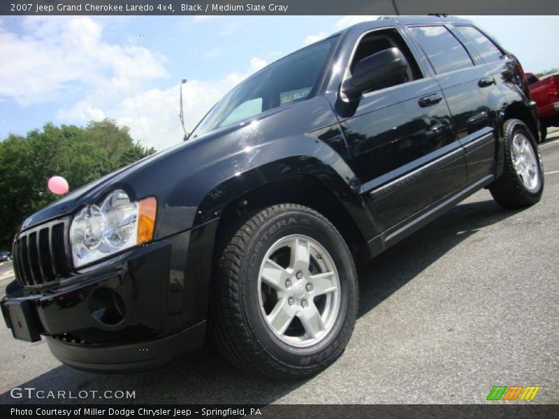Black / Medium Slate Gray 2007 Jeep Grand Cherokee Laredo 4x4