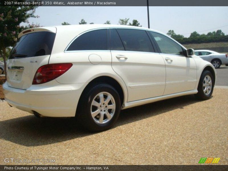 Alabaster White / Macadamia 2007 Mercedes-Benz R 350 4Matic
