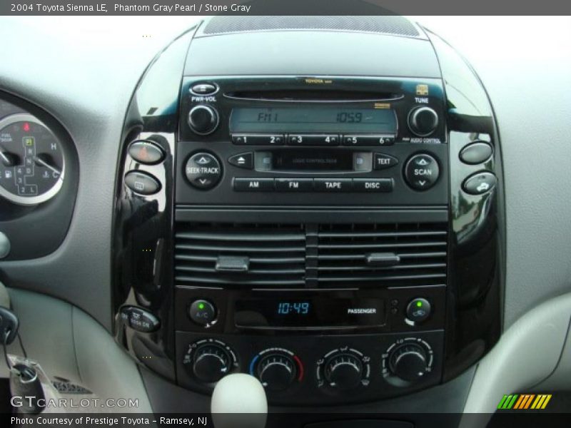 Phantom Gray Pearl / Stone Gray 2004 Toyota Sienna LE