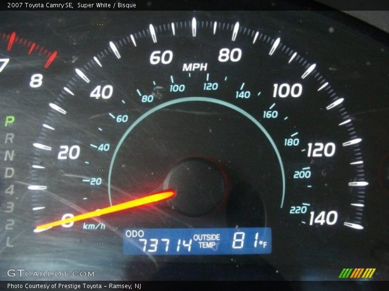 Super White / Bisque 2007 Toyota Camry SE